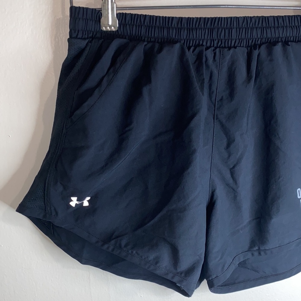 🐛Black Under Armour Orlando Florida shorts! - Picture 2 of 8